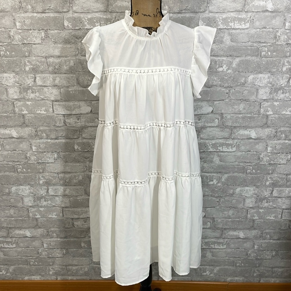 Emery Rose White Tiered Dress - Picture 2 of 9